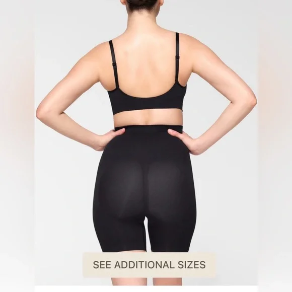 NWOT SKIMS SCULPTING SHORT MID THIGH WITH OPEN GUSSET L/XL‎ BLACK/Onyx - Picture 4 of 9